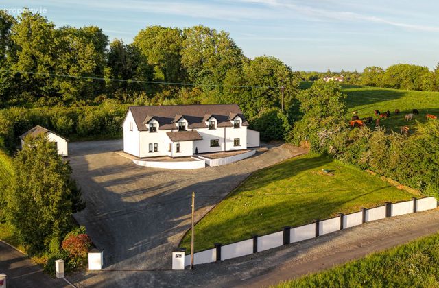 The White House, Drumgore, Loughduff, Co. Cavan - Click to view photos