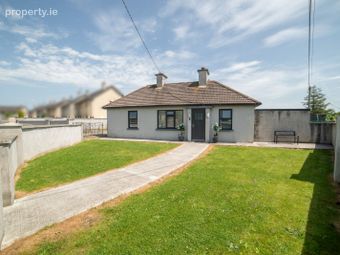 15 Rockview Terrace, Doneraile, Doneraile, Co. Cork - Image 2