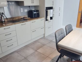 Short Term Rental, 1 Parkavara, Mill Street, Galway City Centre, Co. Galway - Image 3