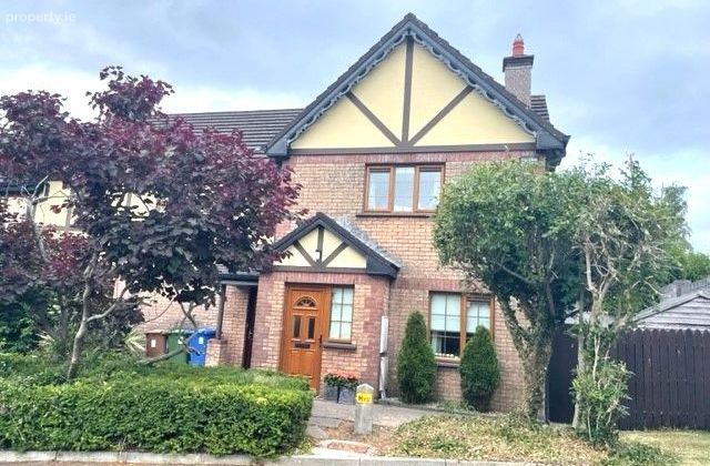 7 Highfields, Maryborough Woods, Douglas, Co. Cork - Click to view photos