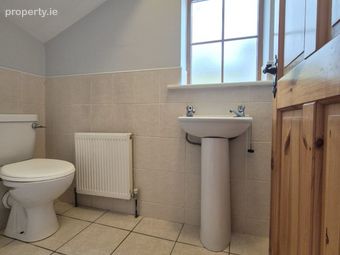 3 Lake View, Glenamaddy, Co. Galway - Image 4