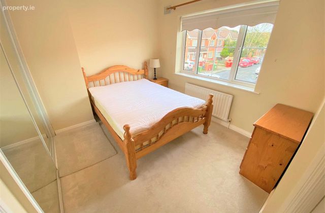 Finn Eber Fort, Finglas, Dublin 11 Room Rental (room To Let), Finglas, Dublin 11 - Click to view photos