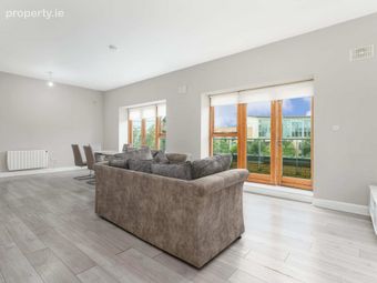 10 Garrison Mews, Cabinteely, Dublin 18, Cabinteely, Dublin 18 - Image 4