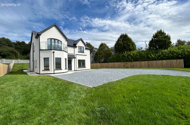 14 Lakeview Heights, Ballina, Co. Tipperary - Click to view photos