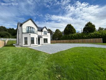 14 Lakeview Heights, Ballina, Co. Tipperary