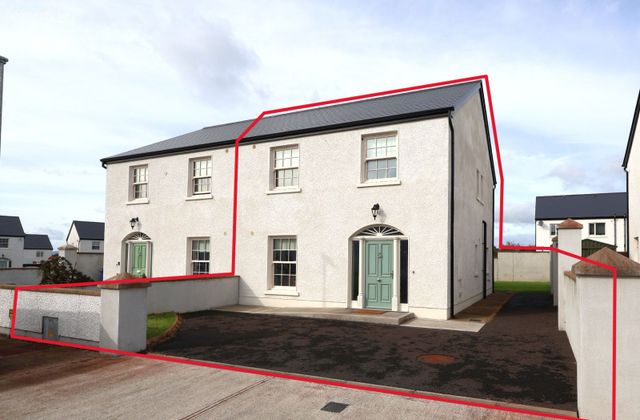 32 Ardoughan Woods, Ballina, Co. Mayo - Click to view photos