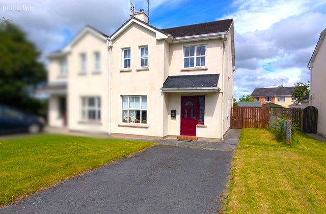 12 Clareville, Claremorris, Co Mayo, Claremorris, Co. Mayo - Click to view photos
