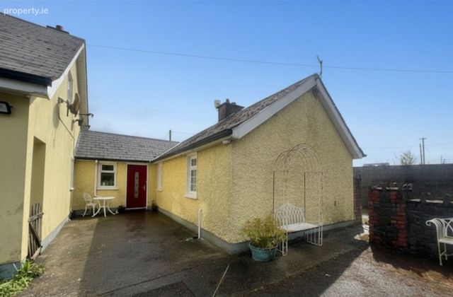 One Bedroom Granny Flat, Lockstown, Valleymount, Blessington, Co. Wicklow - Click to view photos