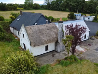 Renowned Licenced Premises, &amp; Attached House, Carroll's Cross, Ballyshunnock, Co. Waterford, Kilmeadan, Co. Waterford - Image 2