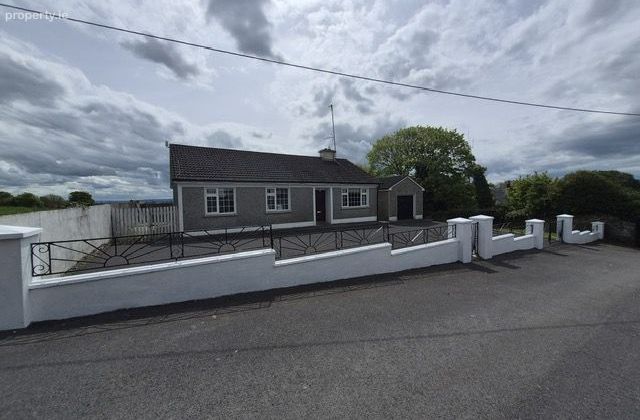 Church Lane, Ballingarry Upper, Ballingarry, Co. Tipperary - Click to view photos