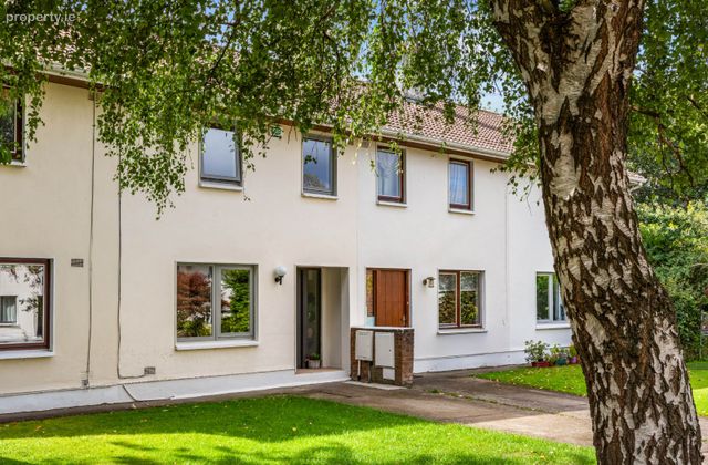15 Taney Manor, Dundrum, Kilmacud, Co. Dublin - Click to view photos
