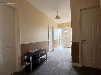 35 Hollywood Grove, Ballaghaderreen, Co. Roscommon, Ballaghaderreen, Co. Roscommon - Image 4