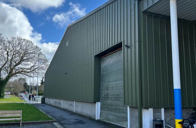 Kill Equestrian Centre, Kill, Co. Kildare, Kill, Co. Kildare - Click to view photos