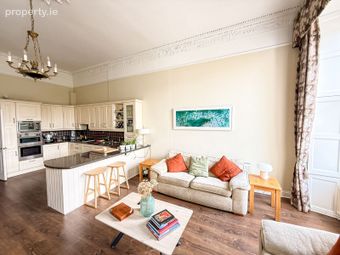 Apartment 10, Marlfield House, Cabinteely, Dublin 18 - Image 2