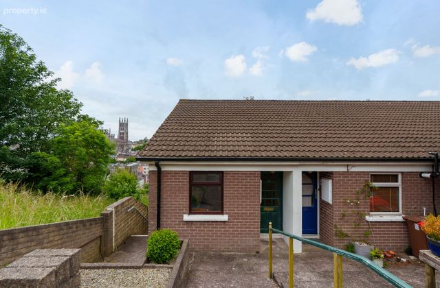 24 Shandon Court, Richmond Hill, St. Lukes, Co. Cork - Click to view photos
