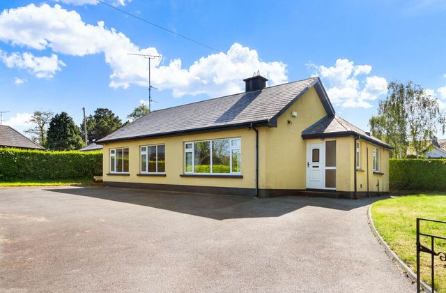 Woodside, Courtown, Gorey, Co. Wexford, Ballymoney, Co. Wexford - Click to view photos