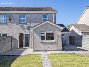 12 Tournore Court, Abbeyside, Dungarvan, Co. Waterford - Image 2