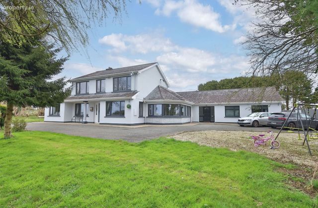 Hardacre, Phillinstown, Trim, Co. Meath - Click to view photos