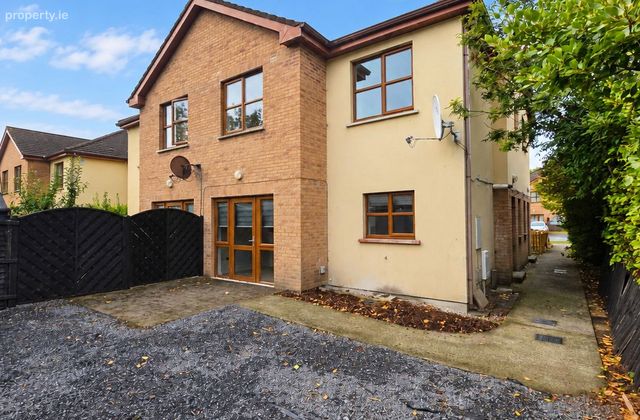 31 Rathevan Close, Portlaoise, Kilminchy, Co. Laois - Click to view photos