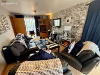 7 Wallace Court, Ballinlough, Ballinlough, Co. Roscommon - Image 5