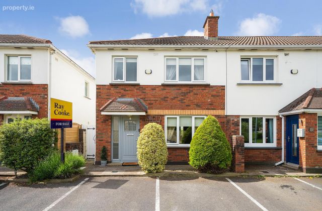 8 Liffey Downs, Lucan, Co. Dublin, Lucan, Co. Dublin - Click to view photos