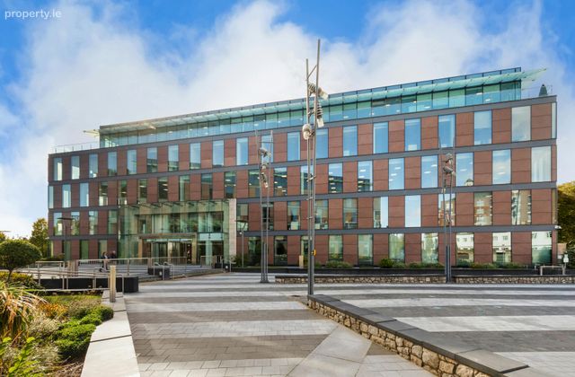 Minerva House, Ballsbridge, Simmonscourt Road, Dublin 4, Dublin 4 - Click to view photos