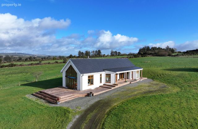 Rearahinagh, Drimoleague, Co. Cork - Click to view photos