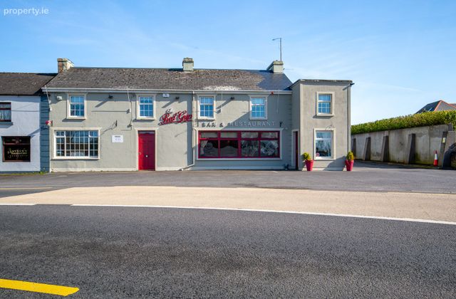 The Red Gap, Barnaderg, Tuam, Co. Galway - Click to view photos