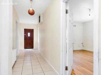 97 Beech Grove Cottages, Bray Road, Cabinteely, Dublin 18, Cabinteely, Dublin 18 - Image 2