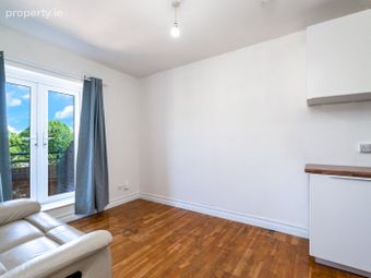 Apartment, Phoenix View, Dublin 8 - Image 5