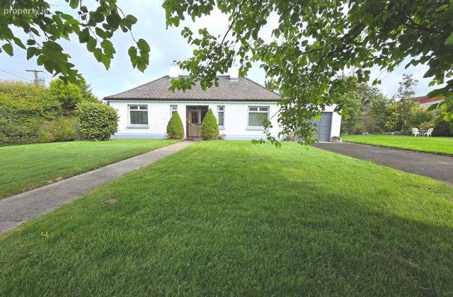 4-bed Bungalow/ Seperate Workshop &amp; C. 8.75 Acres, Ballyhard, Glenamaddy, Co. Galway, Glenamaddy, Co. Galway - Click to view photos