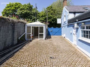Former Licensed Premises Apartment With Development Potential, Castlebellingham, Co. Louth - Image 5
