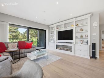 Apartment 20, The Shore, Seamount Rise, Malahide, Co. Dublin - Image 4