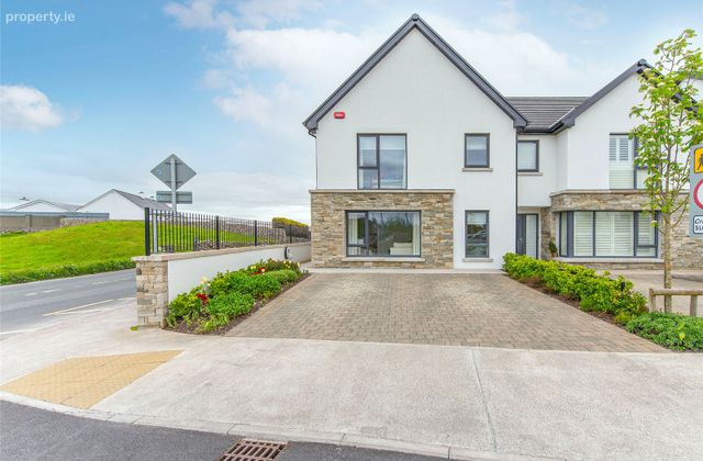 1 Sli Na Craoibhe, Clybaun Road, Knocknacarra, Galway, Knocknacarra, Co. Galway - Click to view photos