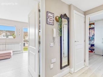 25 Hunters Hall, Hunterswood, Ballycullen, Dublin 24 - Image 4
