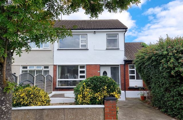 19 Moreen Avenue, Sandyford, Dublin 18 - Click to view photos