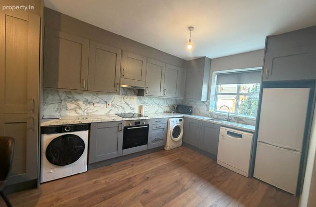 Boroimhe Maples, Swords, Swords, Co. Dublin - Click to view photos