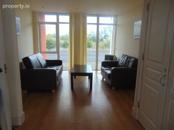 38 Block A, Hawthorn Village, Castlebar, Co. Mayo - Image 4
