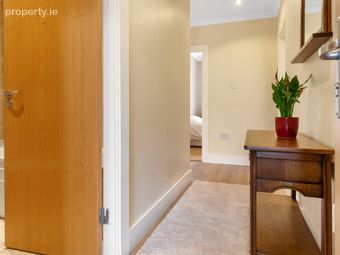 159 The Oval, Tullyvale, Dublin 18, Dublin 18 - Image 2