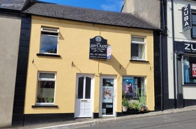 The Lions Mane, 22 Upper Main Street, Ballyshannon, Co. Donegal - Click to view photos