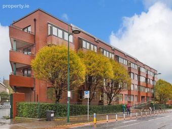 Canon court bride street d8, Dublin 8