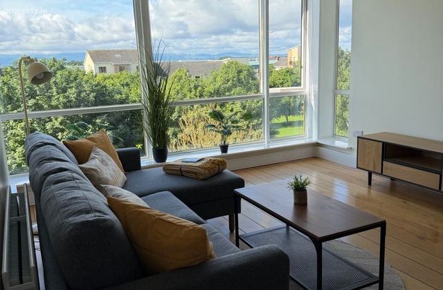 Hampton Wood Avenue, Hampton Wood, Finglas, Dublin 11 - Click to view photos