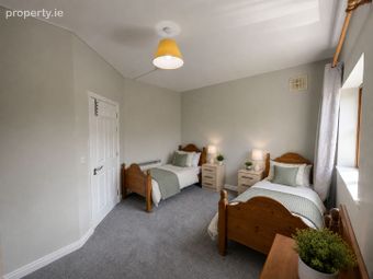 6 The Lakes Village, Hill Road, Killaloe, Co. Clare - Image 5