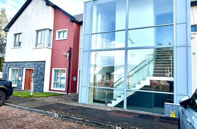 Apartment 8, The Elms, Spencer Manor, Castlebar, Co. Mayo - Click to view photos