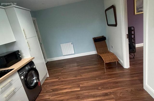 Near South Gate Shopping Center, Drogheda, Drogheda, Co. Meath - Click to view photos