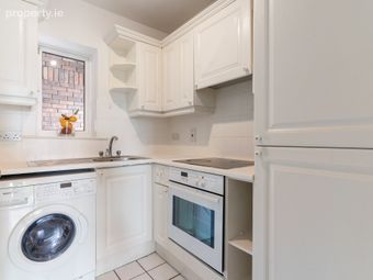 75 The Eglinton, Donnybrook Castle, Donnybrook, Dublin 4, Donnybrook, Dublin 4 - Image 4