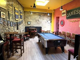 Lilly O`briens Public House &amp; Apartments, Castle Street, Roscrea, Co. Tipperary, Roscrea, Co. Tipperary - Image 3