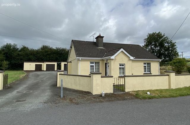 Water Lane, Castlepollard, Castlepollard, Co. Westmeath - Click to view photos
