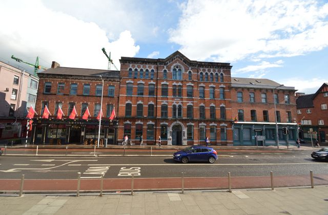 Courthouse Chambers, Washington Street, Cork City Centre, Co. Cork - Click to view photos
