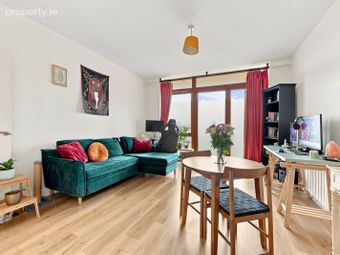24 Quilty House, Clare Village, Malahide Road, Dublin 17 - Image 3